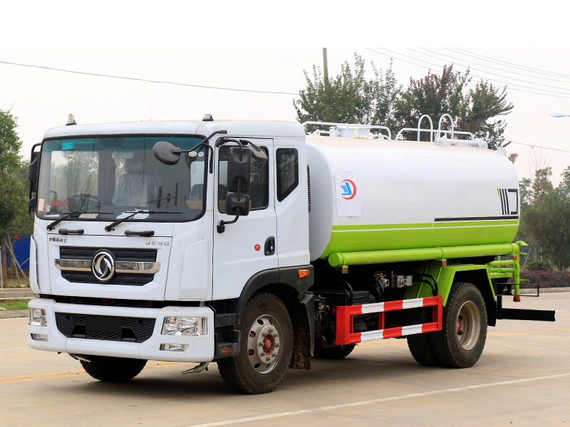 國(guó)六東風(fēng)D9 12噸/14噸灑水車
